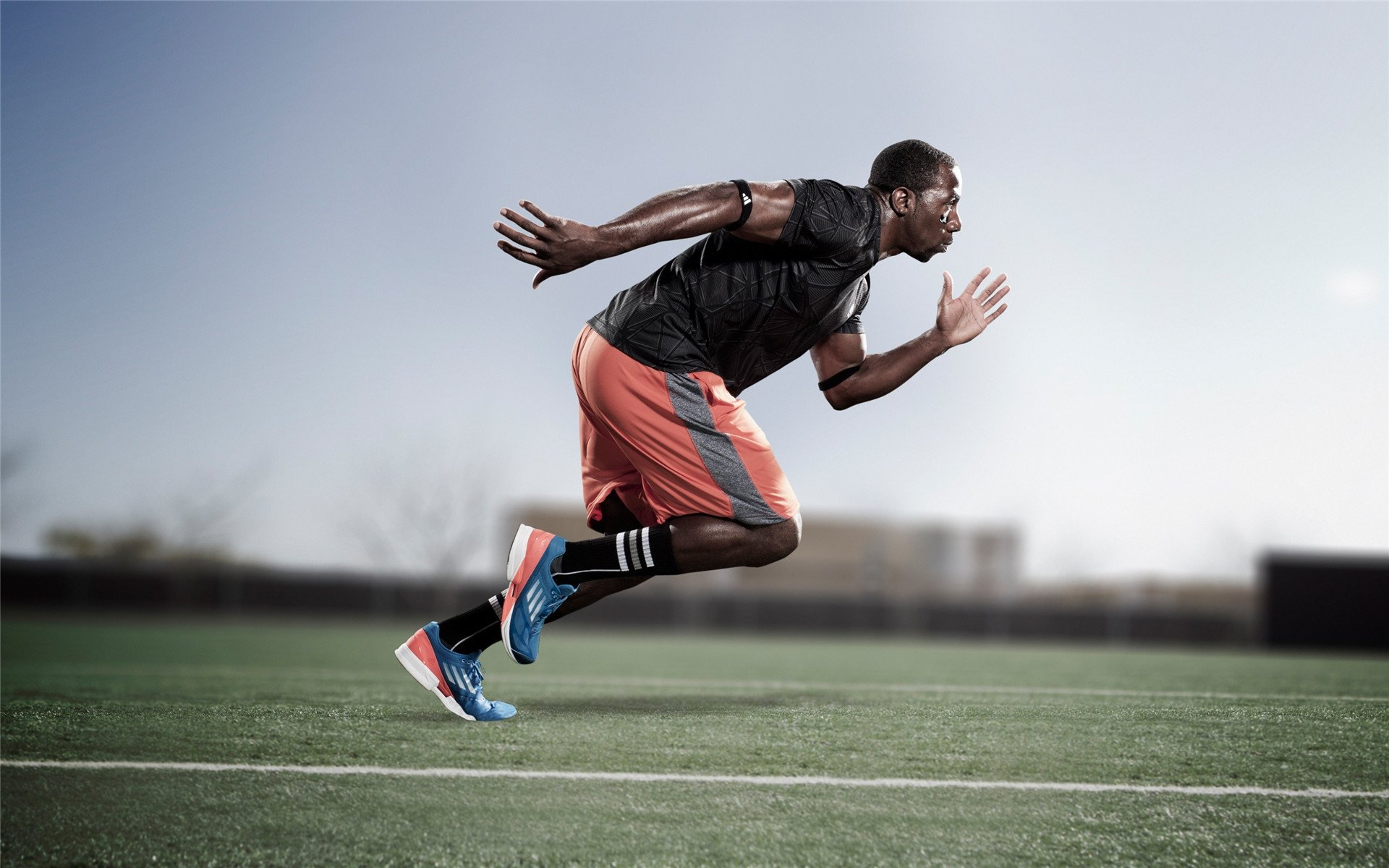 九游平台官网-足球装备品牌发布新一季战靴，足球鞋前十大品牌